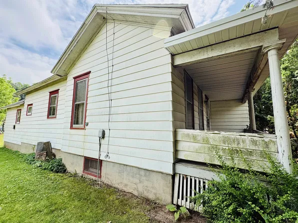 200 N Mechanic St, Albany, WI 53502