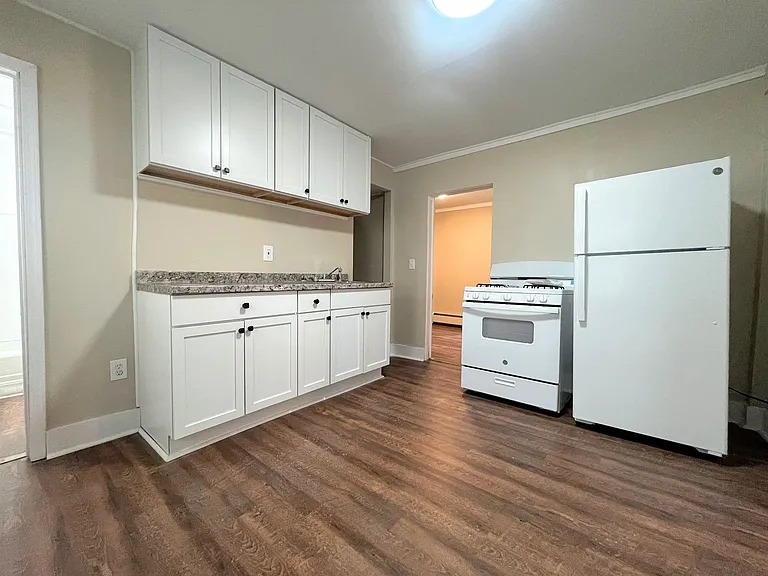 46 Hawley St — Photo 7