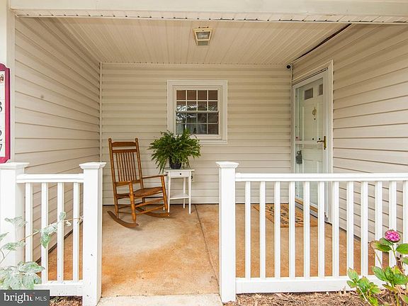 2nd image of 13127 Pennerview Ln