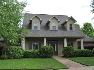 1555 Meadow Lake Dr, Zachary, LA 70791