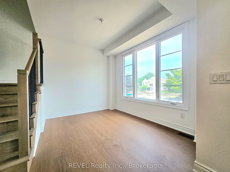15 Lake St #2 — Photo 23
