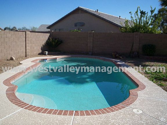 5th image of 12737 W Holly St