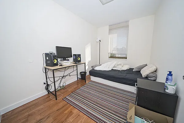 Rented by Level Group | media 23