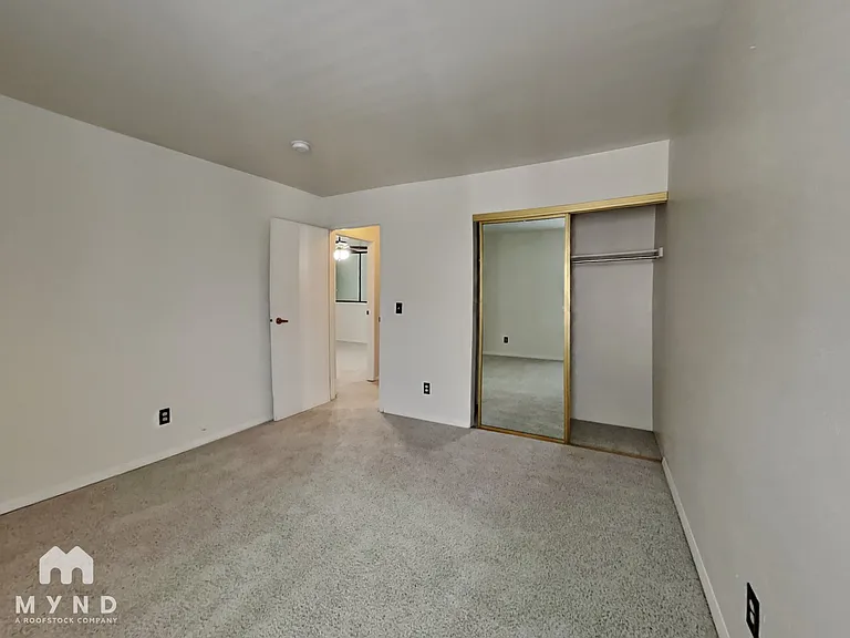 1050 S Monaco Pkwy #91 — Photo 16