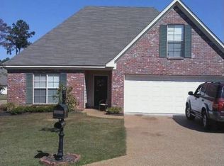 201 Old Town Ln, Brandon, MS 39042