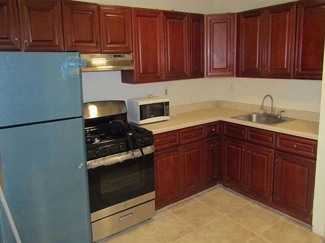 1st image of 8615 116th St