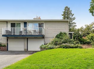 16 Woodmount Cres, Ottawa, ON K2E5R1