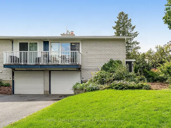 16 Woodmount Cres, Ottawa, ON K2E 5R1