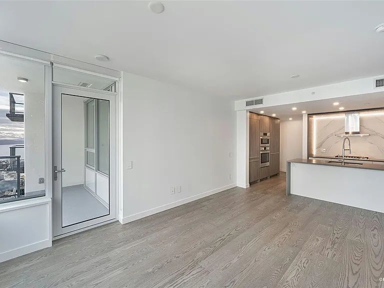 15165 Thrift Ave #1304 — Photo 3
