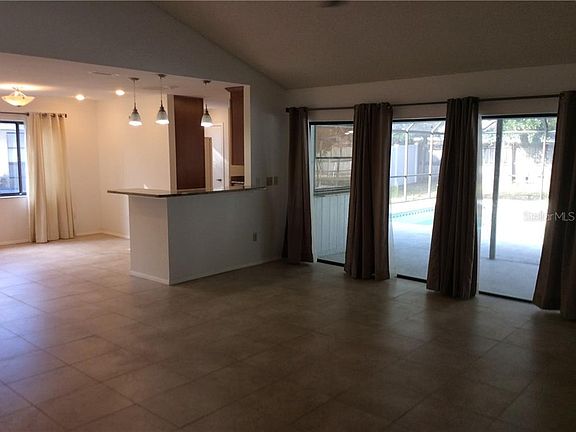 3rd image of 3208 Cullendale Dr