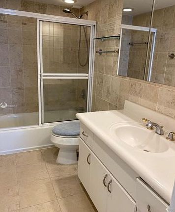 4th image of 5005 Collins Ave APT 220