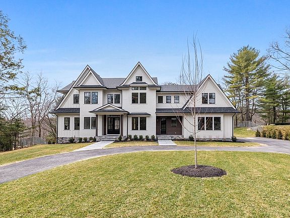 2nd image of 6 Vinson Cir