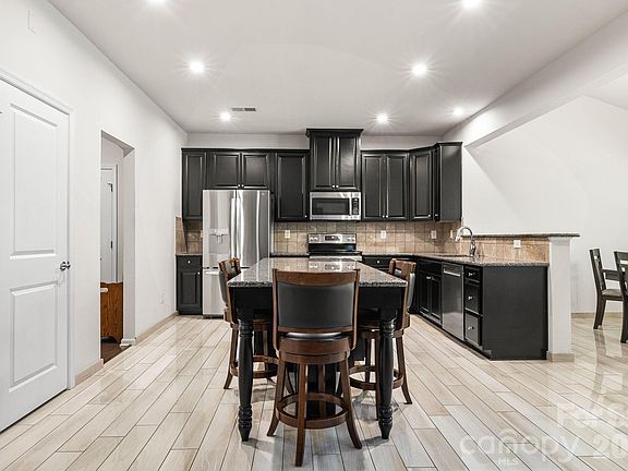 2nd image of 3536 Canyon Live Oak Ct