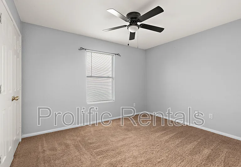 3308 Catalina Dr — Photo 22