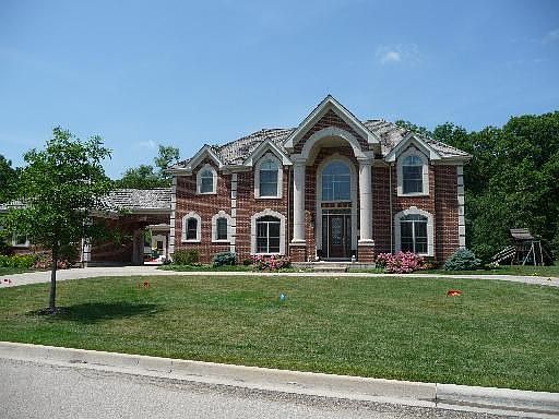 1st image of 402 Old Mill Cir