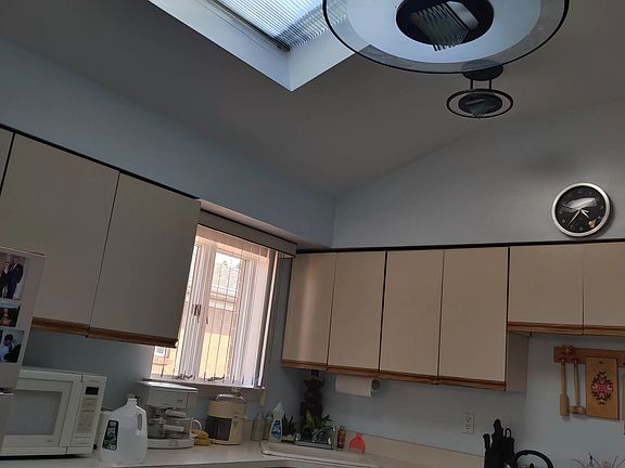 2nd image of 2260 Hendrickson St Floor 3