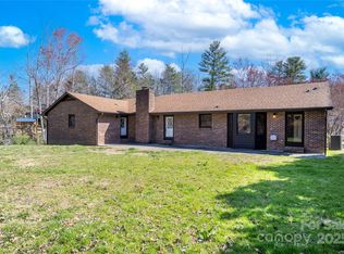 35 Tree Top Dr, Arden, NC 28704