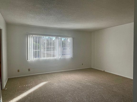2nd image of 3405 Richland Dr Unit 5