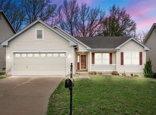 199 Roxbury Dr, O'Fallon, MO 63366