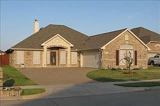 5th image of 404 Locksley Ct