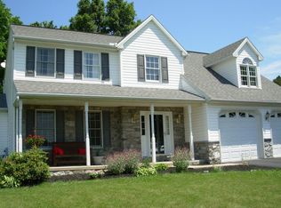 802 Augusta Dr, Lititz, PA 17543