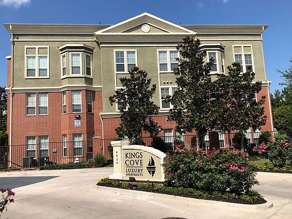 4th image of 4920 Magnolia Cove Dr #8302