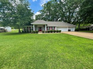 228 Lewis St, Florence, MS 39073
