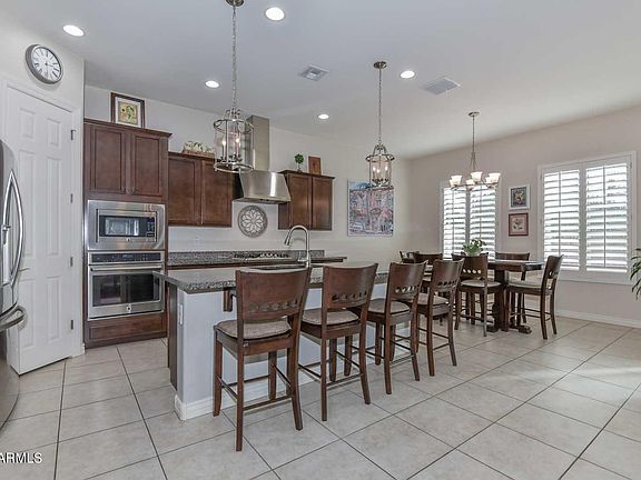 3rd image of 18495 W PARADISE Lane