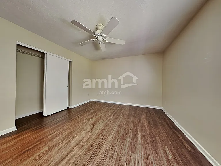3659 Shorewood Dr — Photo 15