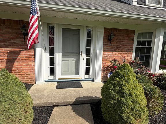 4th image of 6356 Oakland Ct