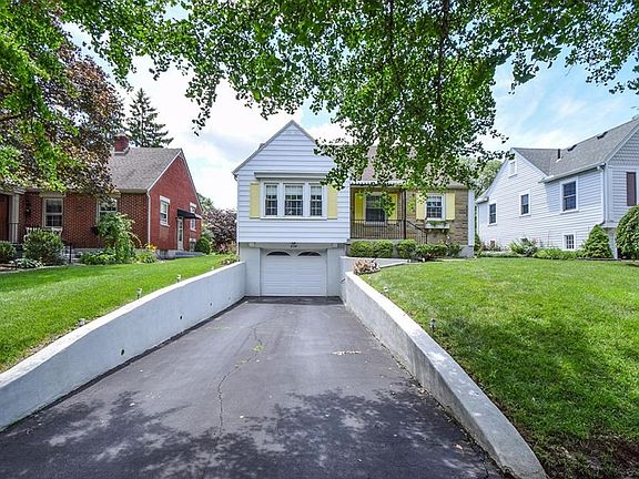 4th image of 234 East Dr
