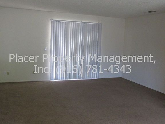 3rd image of 203 Fremont Ave #B