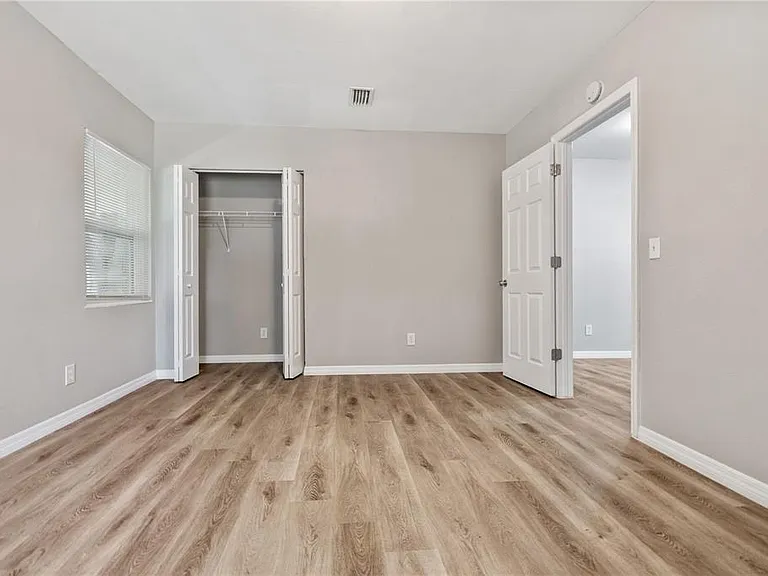6014 S 6th St — Photo 14