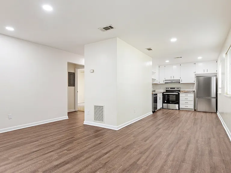2150 Corinne St #B — Photo 6