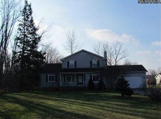 27283 Schady Rd, Olmsted Township, OH 44138