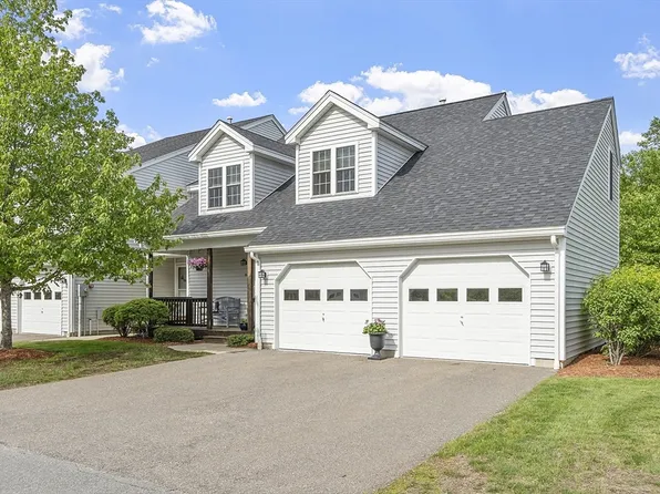 108 Green Briar Rd Unit 108, Fitchburg, MA 01420