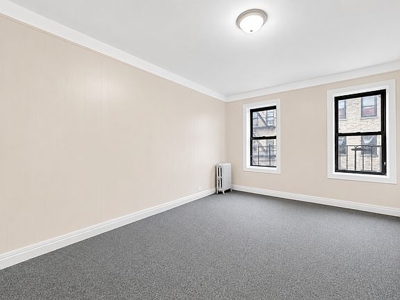 2nd image of 880 Bryant Ave APT 2C