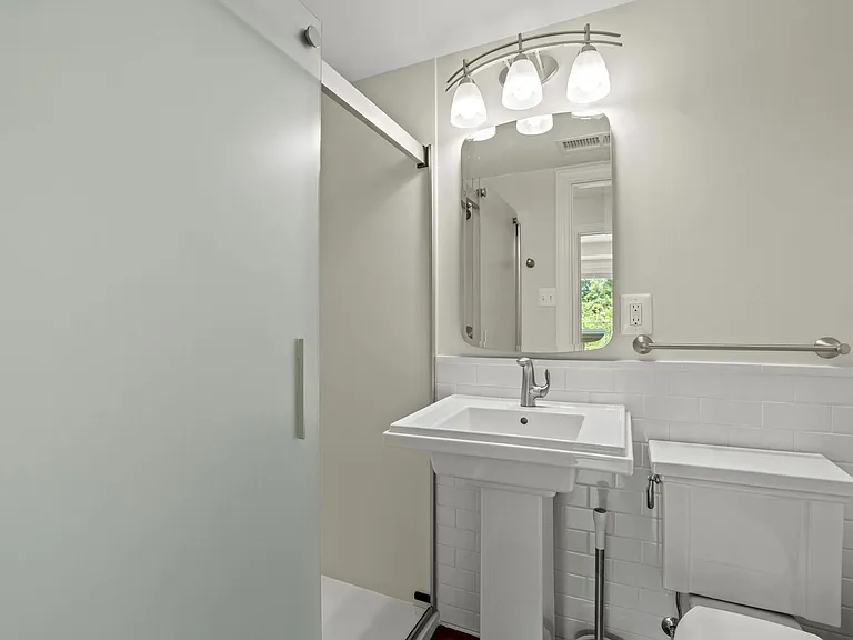 The Glen at Kensington — Photo 16