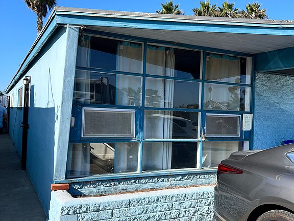 3rd image of 5184 W Point Loma Blvd