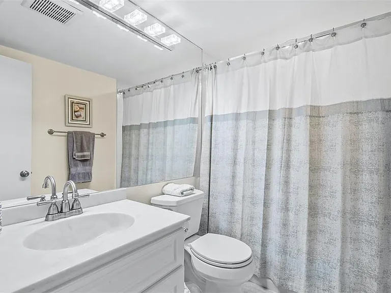 8770 Midnight Pass Rd #402B — Photo 21
