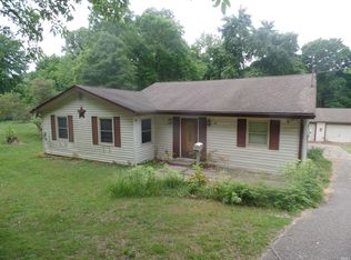 88 S Lester St, Bloomfield, IN 47424