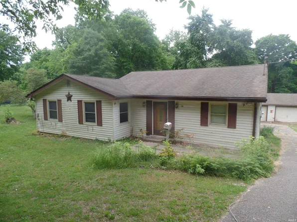 88 S Lester St, Bloomfield, IN 47424