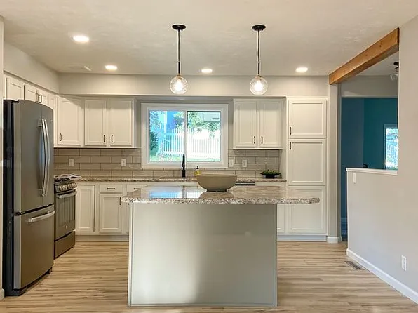 207 Maple St, Wayne, NE 68787