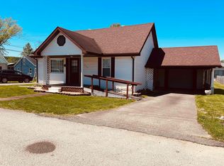 458 Kane St, Milton, WV 25541