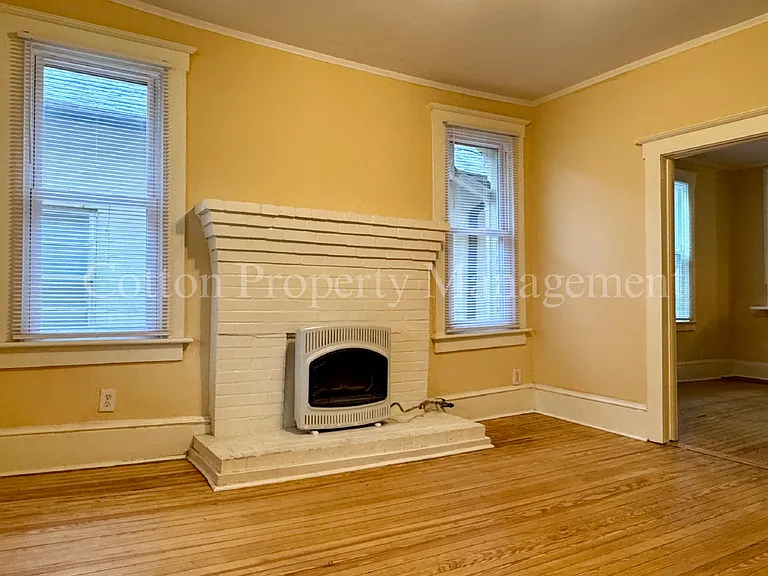 315 S 15th St — Photo 4