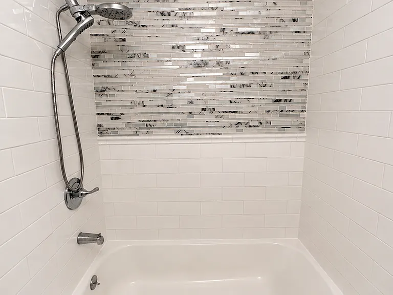 1002 Irving Dr — Photo 12