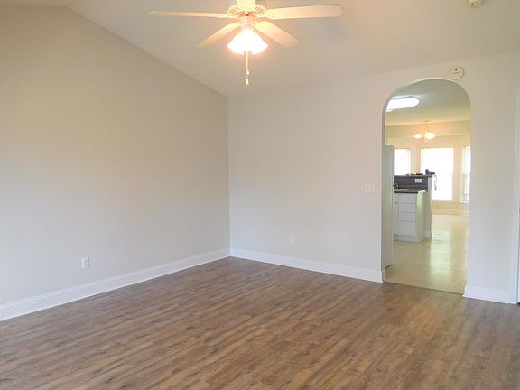 3rd image of 459 SE Maple Branches Drive SE
