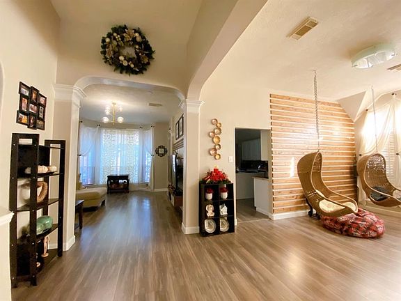 5th image of 5506 Medallion Pointe Ct