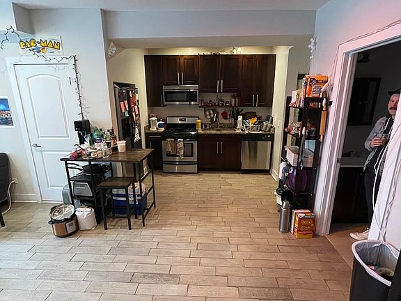 2nd image of 5733 N Winthrop Ave #1GARDEN