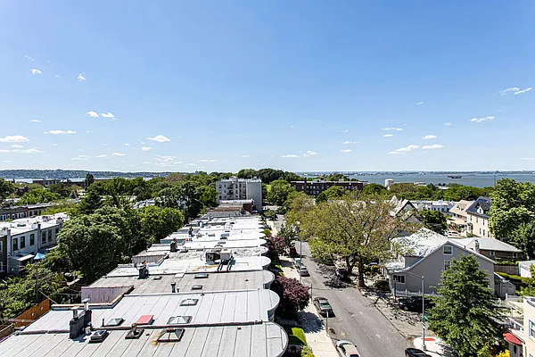 Sold by Jalen Real Estate Corp | media 14